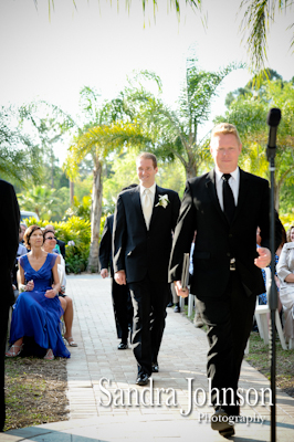 Best Lakeside wedding at Paradise Cove in Orlando, Florida - Wedding photographer - Sandra Johnson (SJFoto.com)